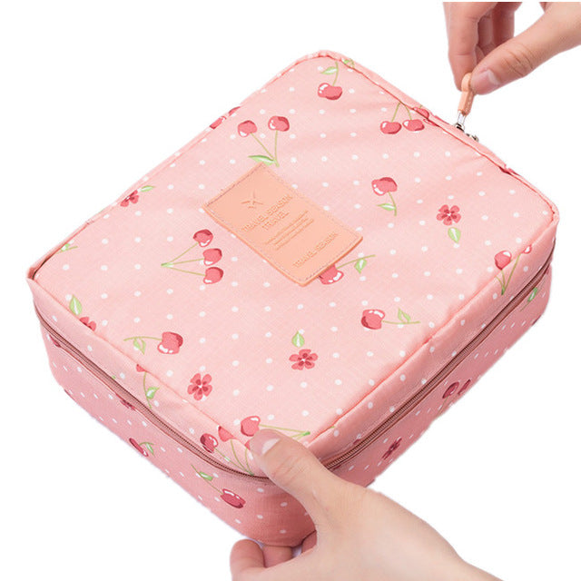fashion Travel Nylon beauty makeup bags water-proof cosmetics bags bathroom organizer of Women portable bath hook washing up bag