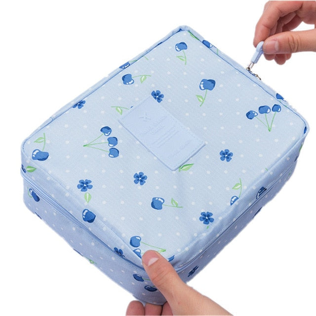 fashion Travel Nylon beauty makeup bags water-proof cosmetics bags bathroom organizer of Women portable bath hook washing up bag